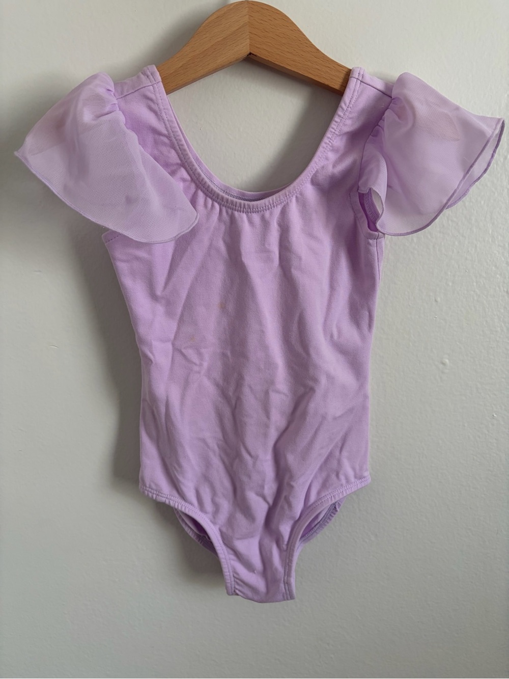 Girls' Lavender Flutter Sleeve Leotard and ballet shoes